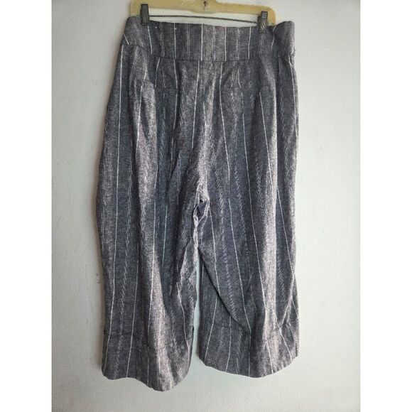 NWOT Lane Bryant  Grey Pinstrip Linen Blend Cropped Ankle Length Pants size 18 - Picture 3 of 10